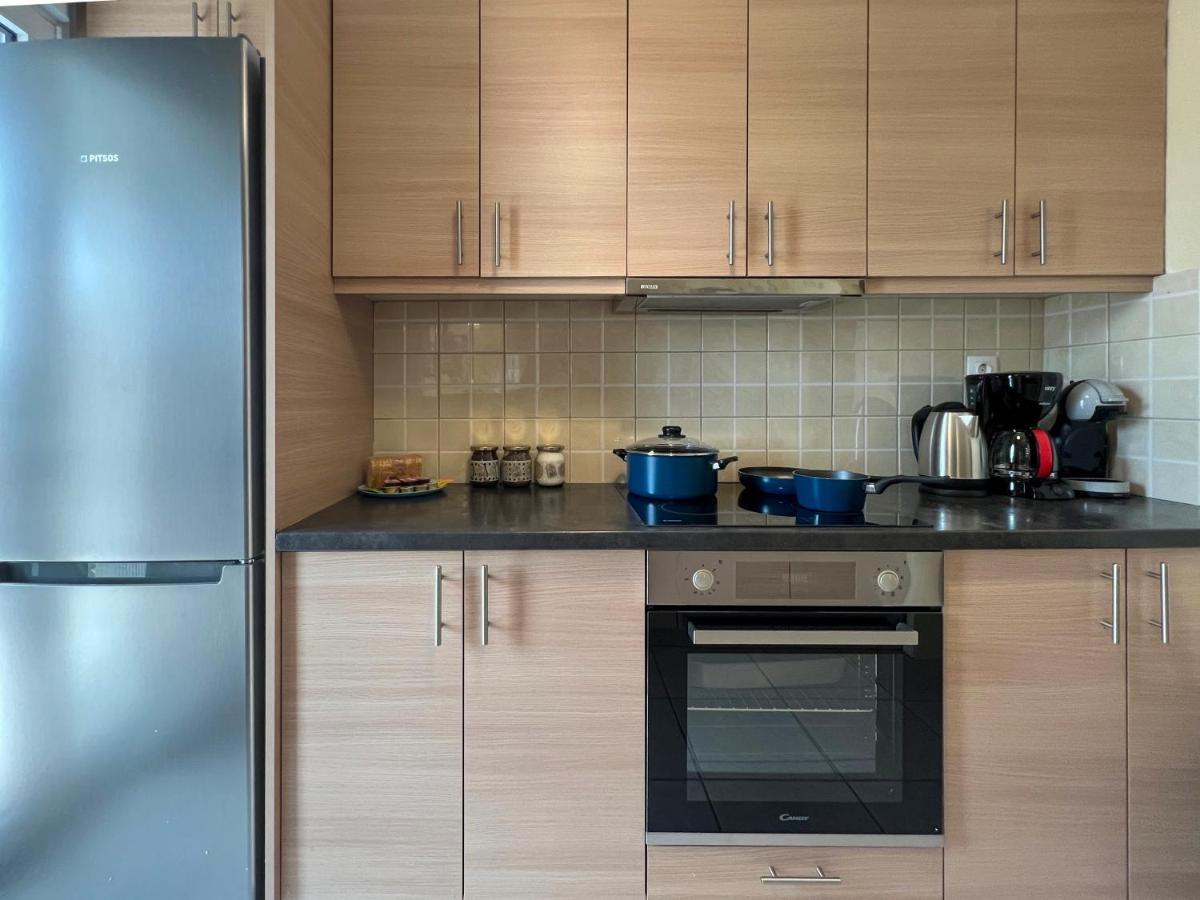 Chiou Spacious 90Sqm Apt In Athen Exterior foto